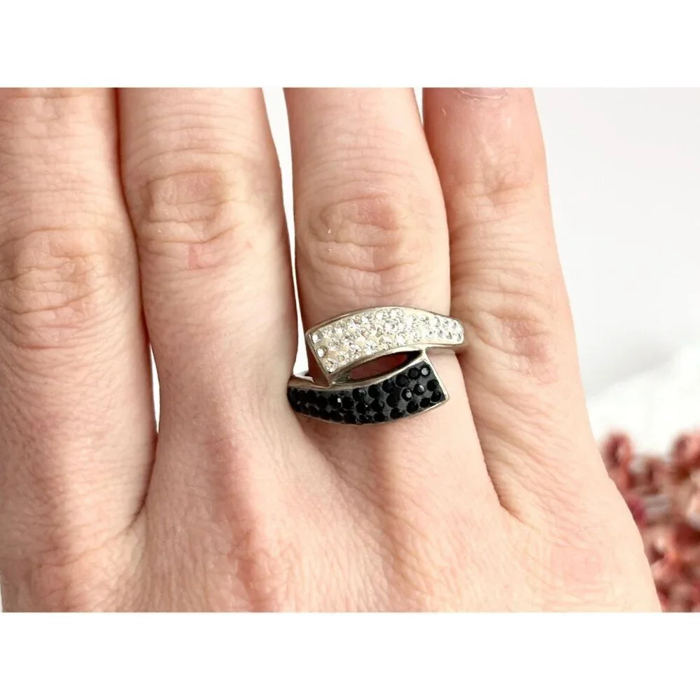 Black Onyx & Simulated Diamond 925 Sterling Silver Vintage Ring - sz 7